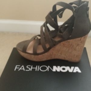 Fashion Nova size 11W Olive green velvet like material laced up straps wedges.